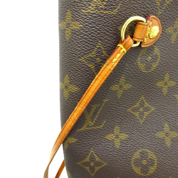 LOUIS VUITTON Neverfull MM Tote - Picture 9 of 13